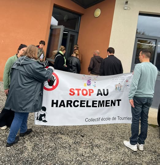 Peut être une image de texte